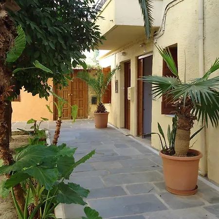 Lilys Apartments * Rethymno (Crete)